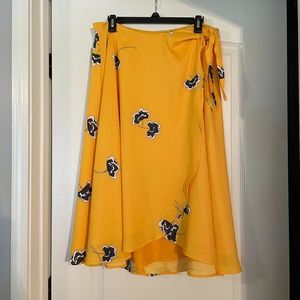 Ann Taylor wrap skirt with back zip closure